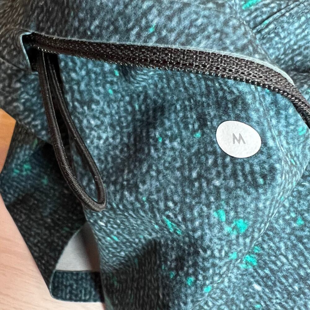 LULULEMON 9" T.H.E. Short Linerless in Teal Green, Gray, and Black Men's Medium - Picture 16 of 16
